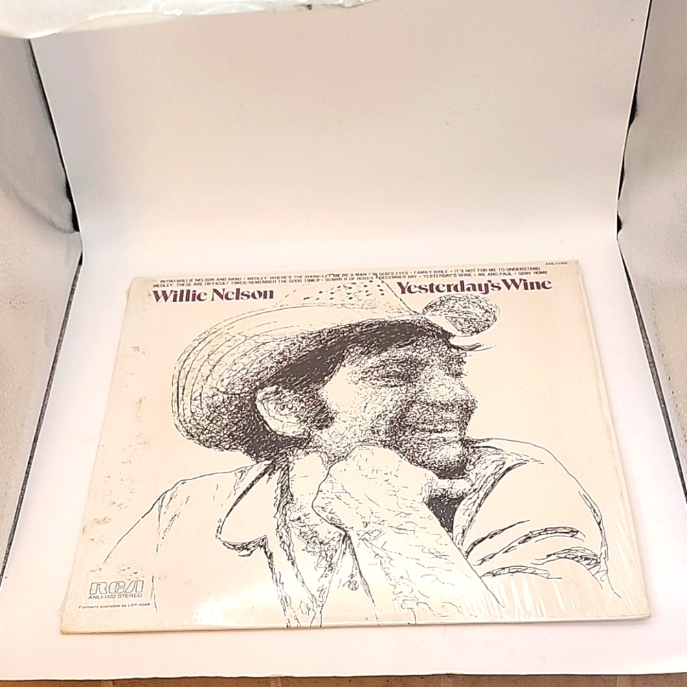 Vintage RCA Willie Nelson "Yesterday's Wine" ANL1-1102 LP Vinyl Record